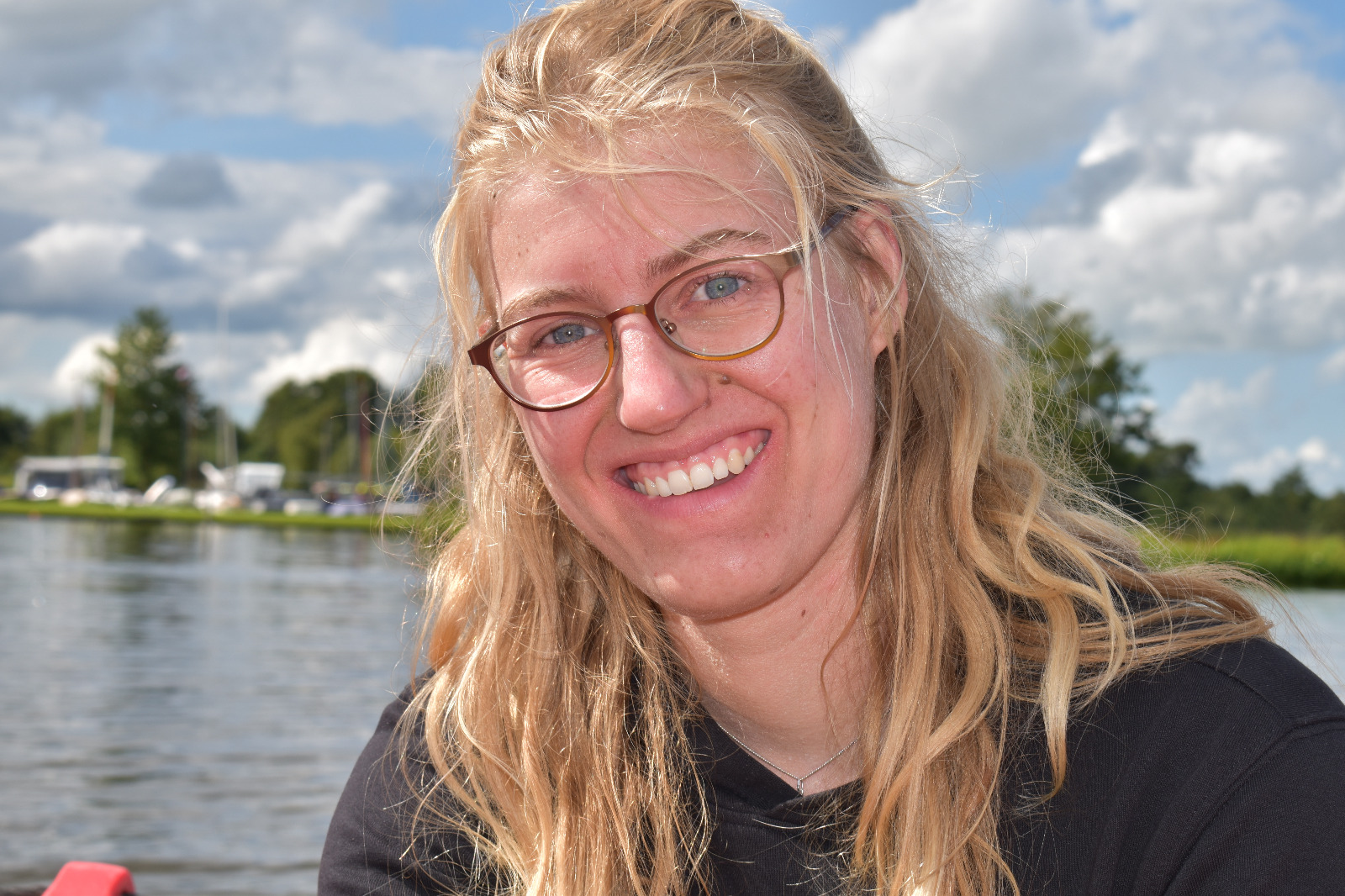 072b0856-ed6d-424b-baf4-e954db97227f.jpg Ildi Boks